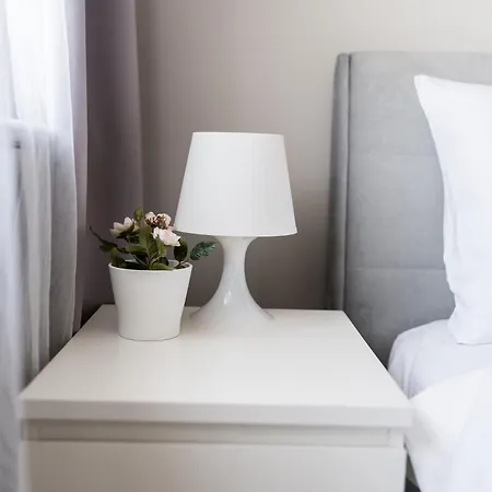 Winogrady Stylish By Bookinghost *